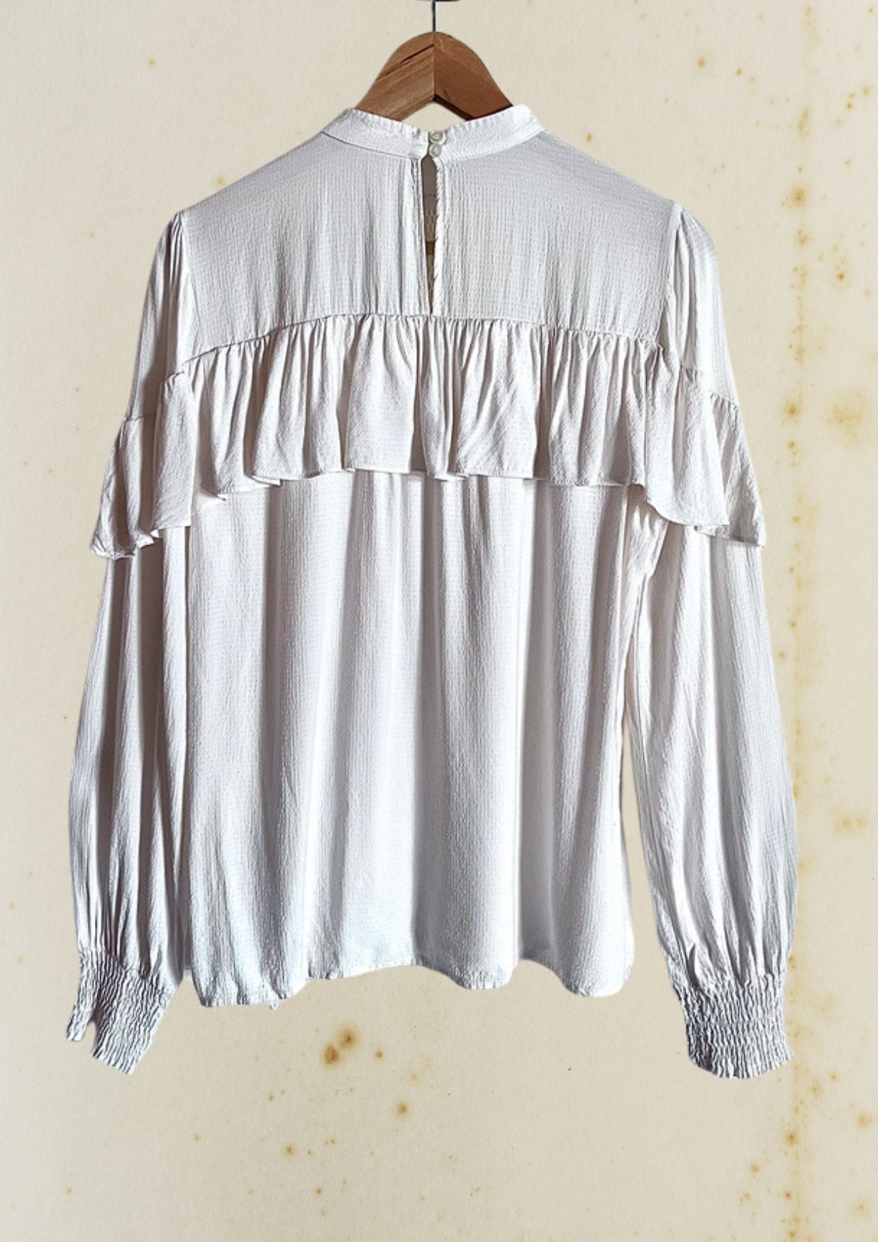BAUM UND PFERDGARTEN off-white ruffle shirt