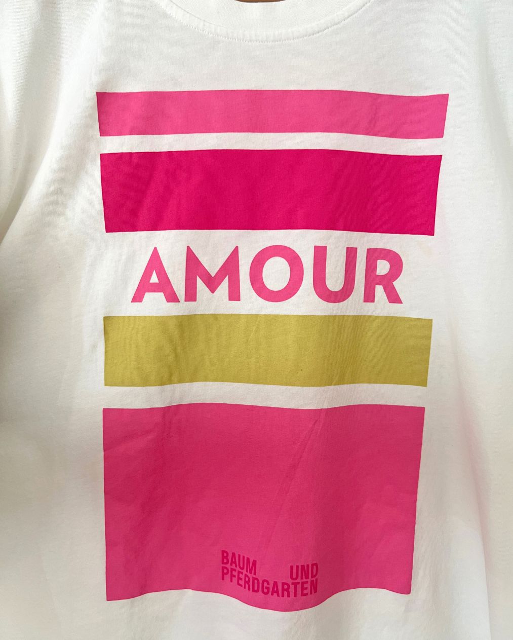 BAUM UND PFERDGARTEN jilli oversize Amour text cotton t-shirt