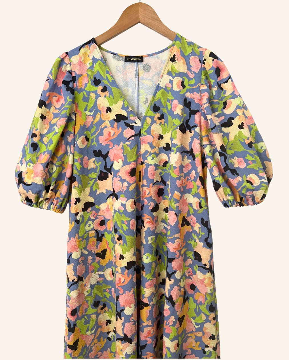 STINE GOYA beautiful long blue floral dress with puff sleeves mavelin