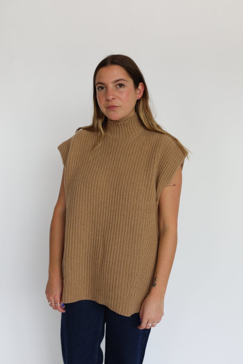GANNI camel beige sleeveless oversize ribbed knitwear vest