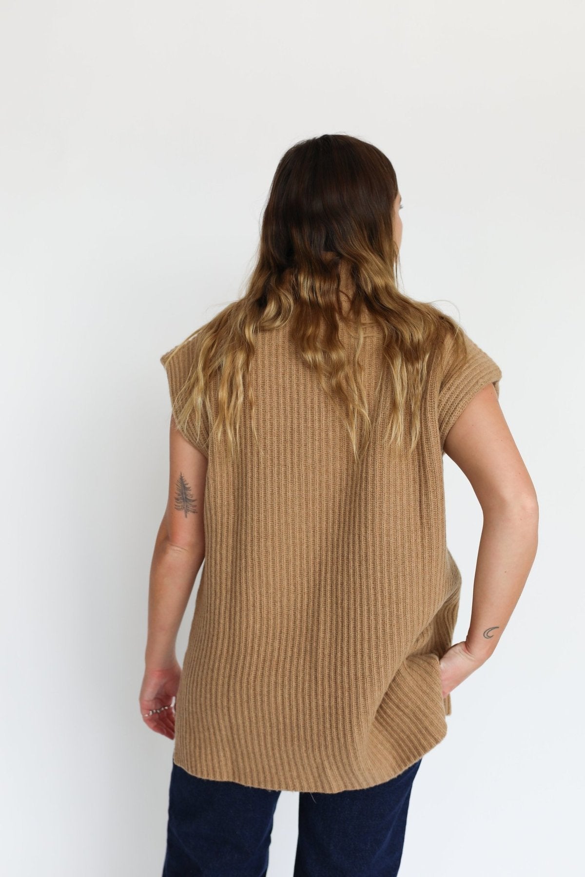 GANNI camel beige sleeveless oversize ribbed knitwear vest