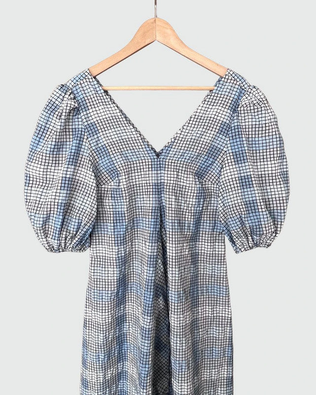 gannibluecheckedseersuckerpuffsleevesdress1