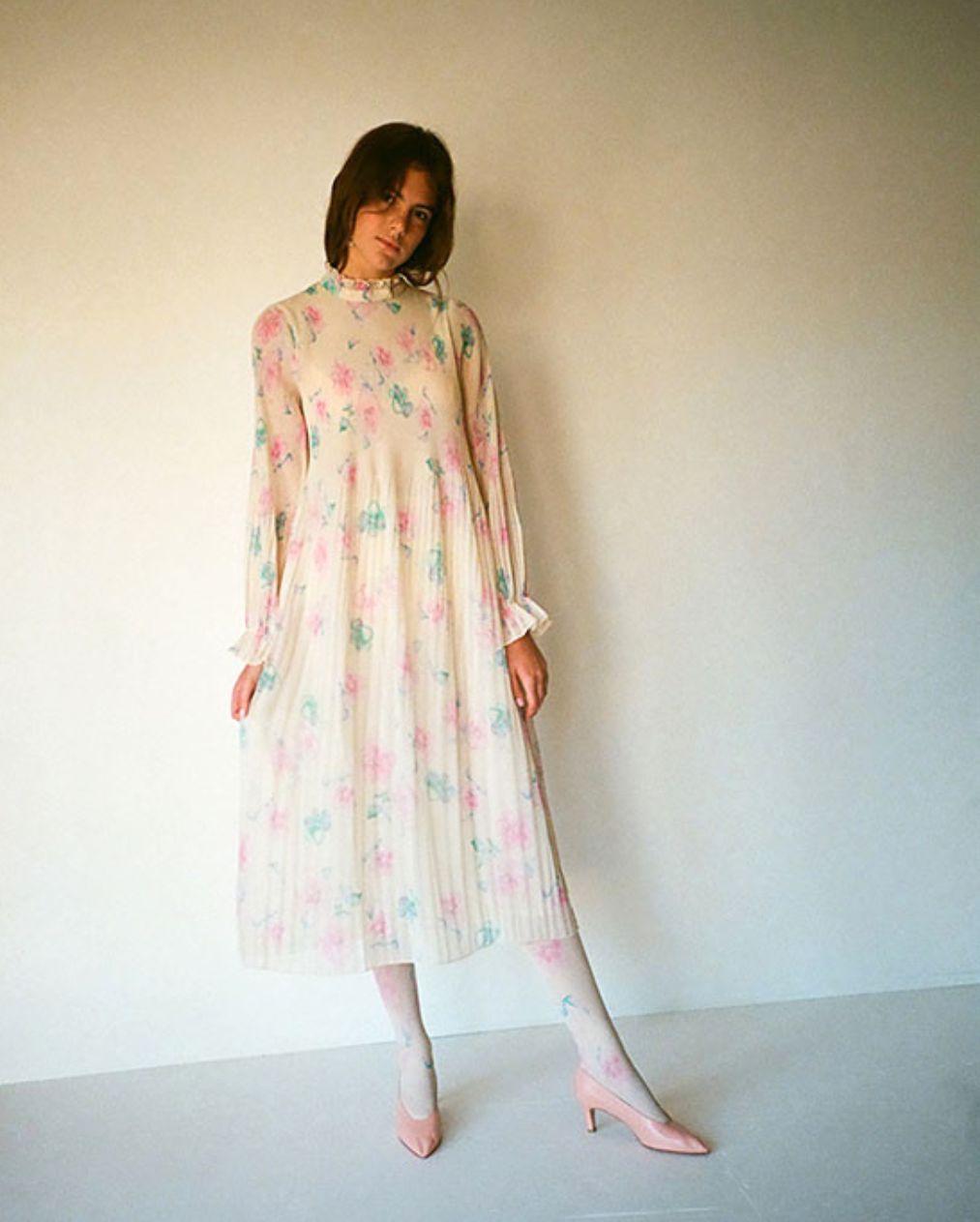 GANNI dreamy maxi long pleated Georgette dress in pastel floral print BOREAL REBORN GANNI dreamy maxi long pleated Georgette dress in pastel floral print BOREAL REBORN