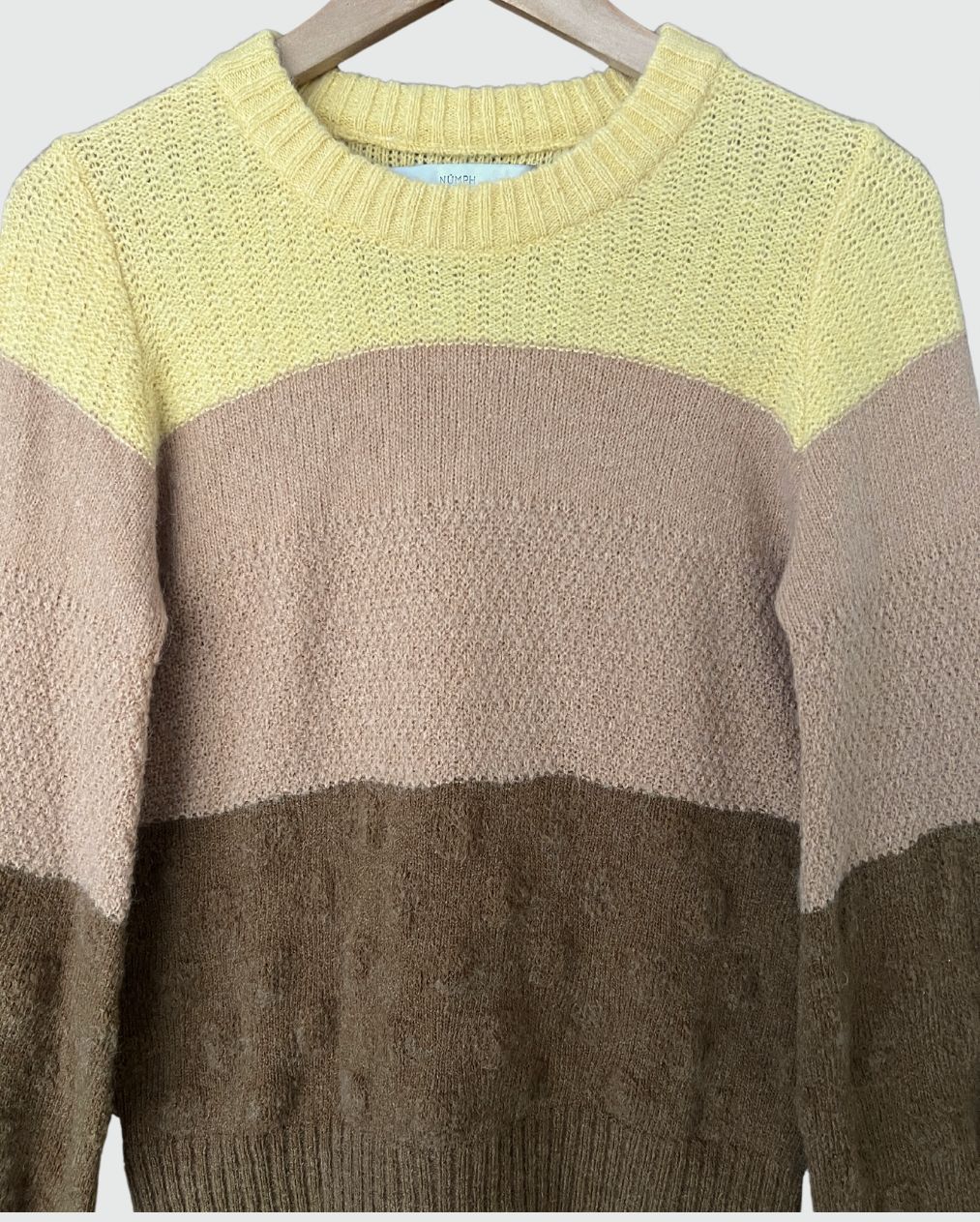 Pull en laine mohair marron jaune NÜMPH