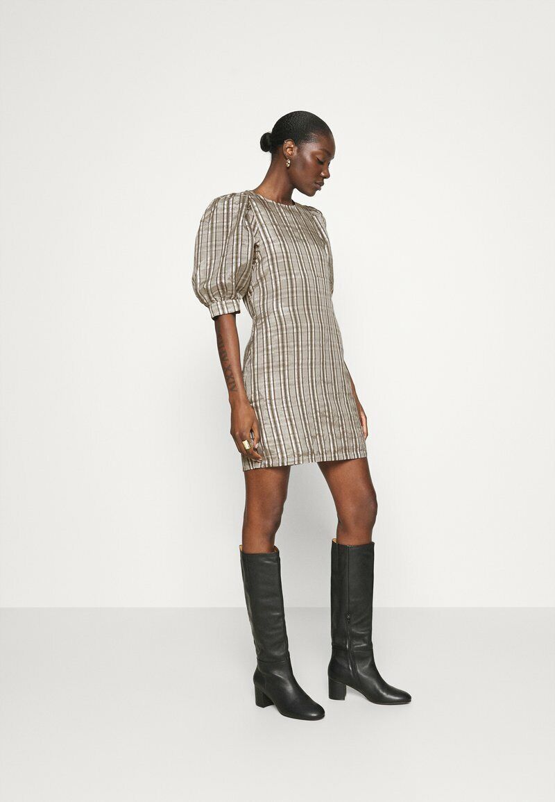 SAMSOE SAMSOE silver grey satin