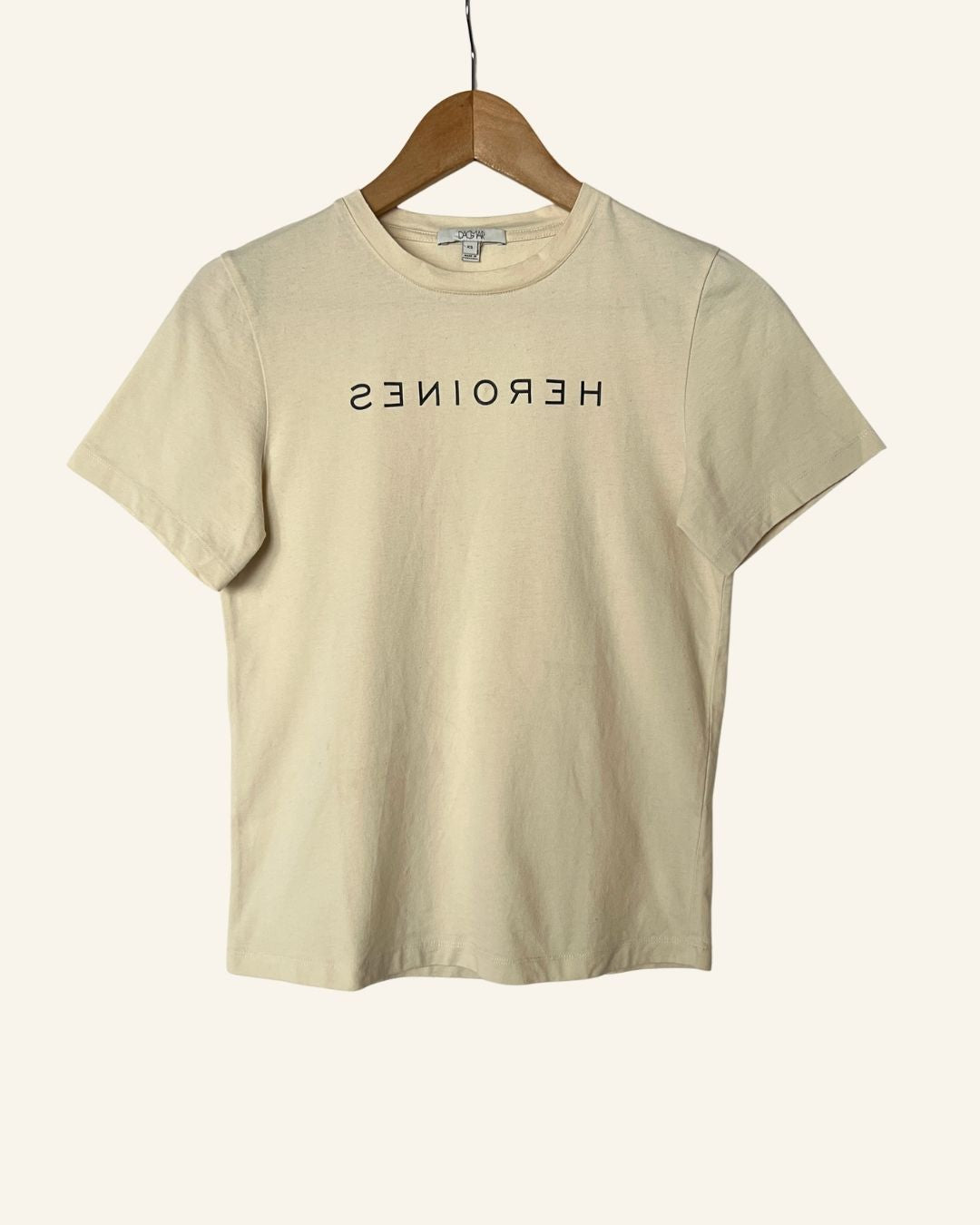 DAGMAR "Heroines" mirror text light beige cream t-shirt in organic cotton