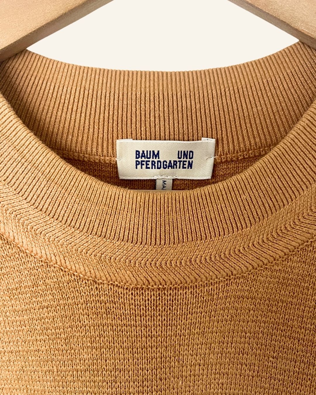 BAUM UND PFERDGARTEN open dark beige knit vest