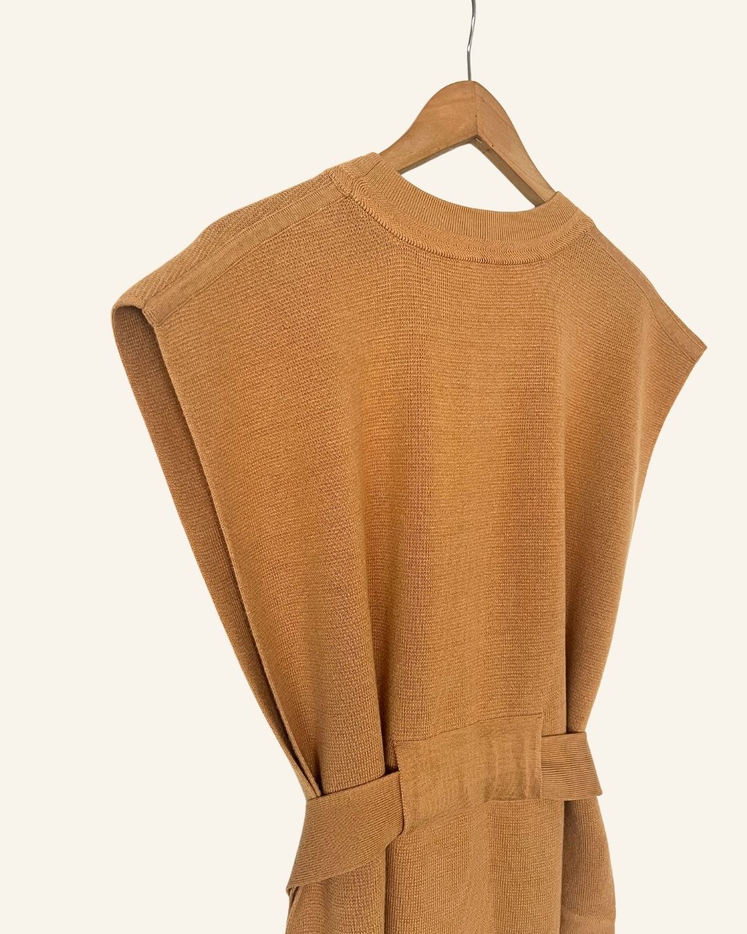 BAUM UND PFERDGARTEN open dark beige knit vest
