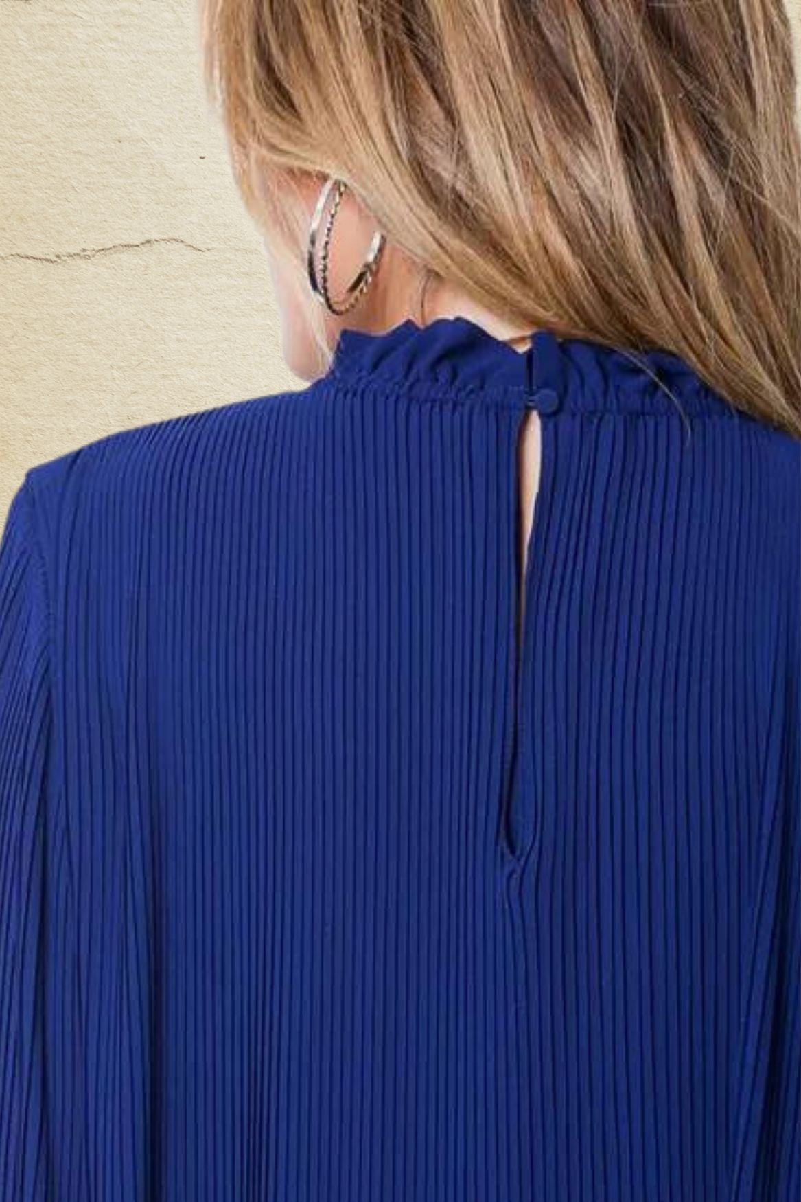 samsoesamsoe malie is dark blue deep pleat ruffle collar top blouse