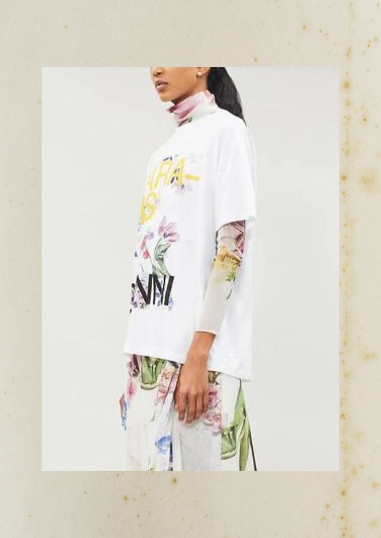 nni paradis white floral print logo tshirt