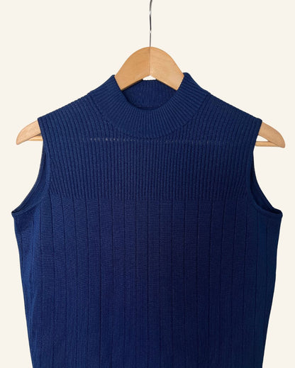 Vintage 1970s navy blue sleeveless knit sweater