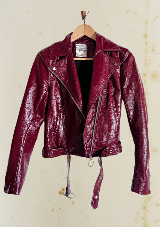 baumundpferdgarten vegan leather burgundy cherry red biker jacket perfecto simili collar