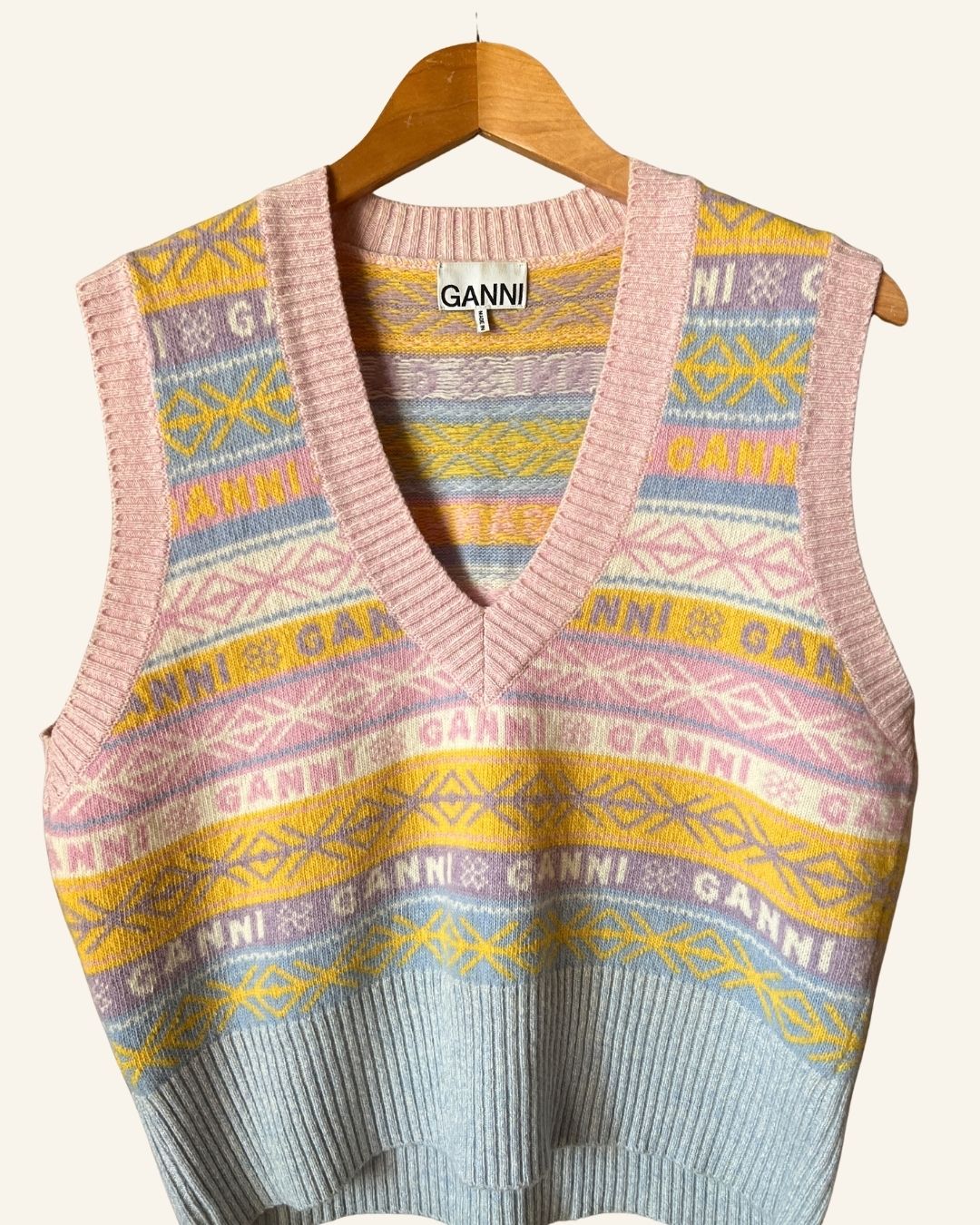 GANNI sleeveless V-neck knit wool vest sweater knitwear logo