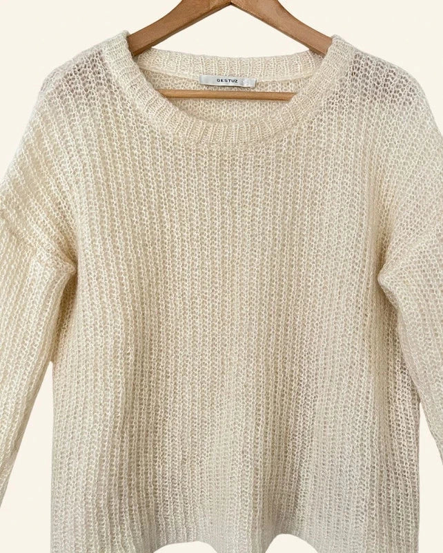 GESTUZ off-white cream mohair knitwear pullover sweater