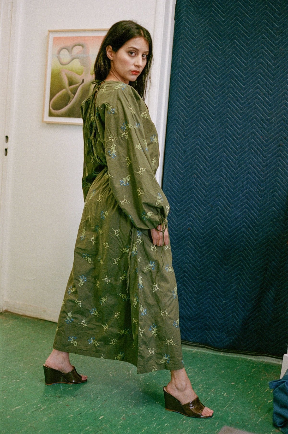 RODEBJER ASSI Kaki oversize embroidered poplin cotton long dress with laced ribbons 
