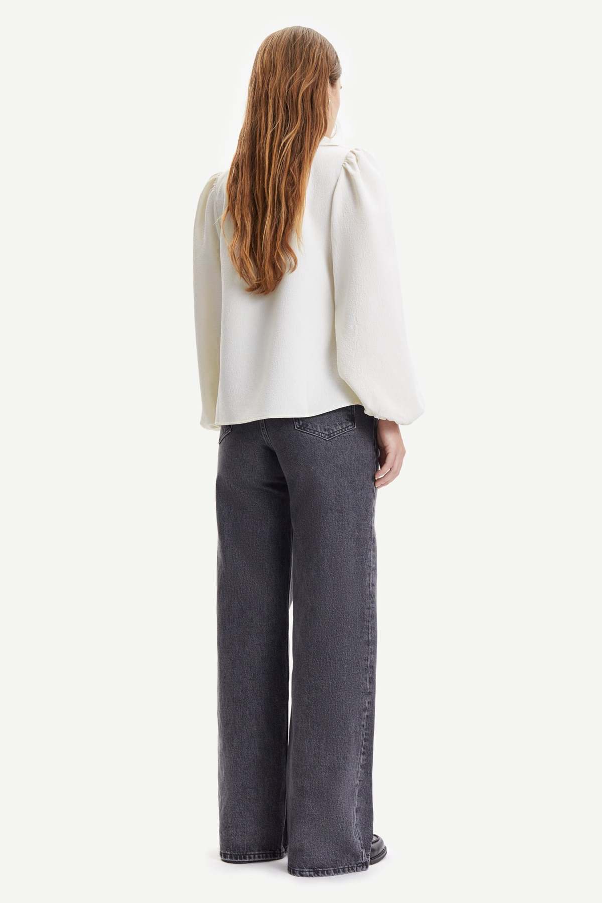 SAMSOE SAMSOE Margot waffle fabric puff sleeved V-neck blouse