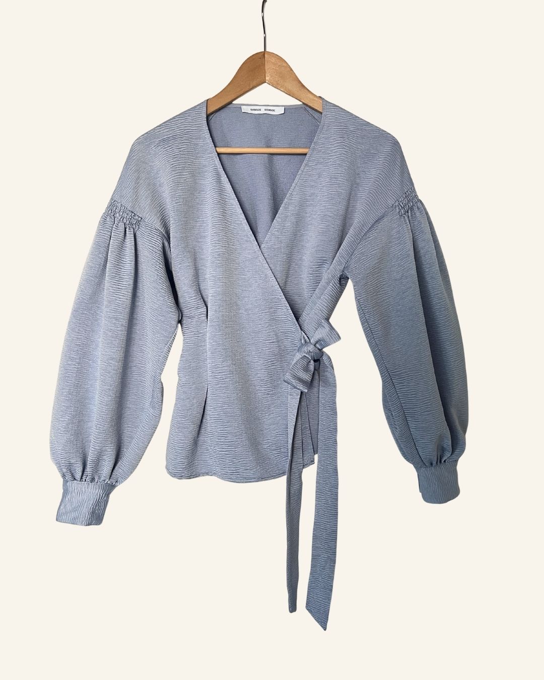 SAMSOE SAMSOE Merrill pale blue wrap blouse with puff sleeves