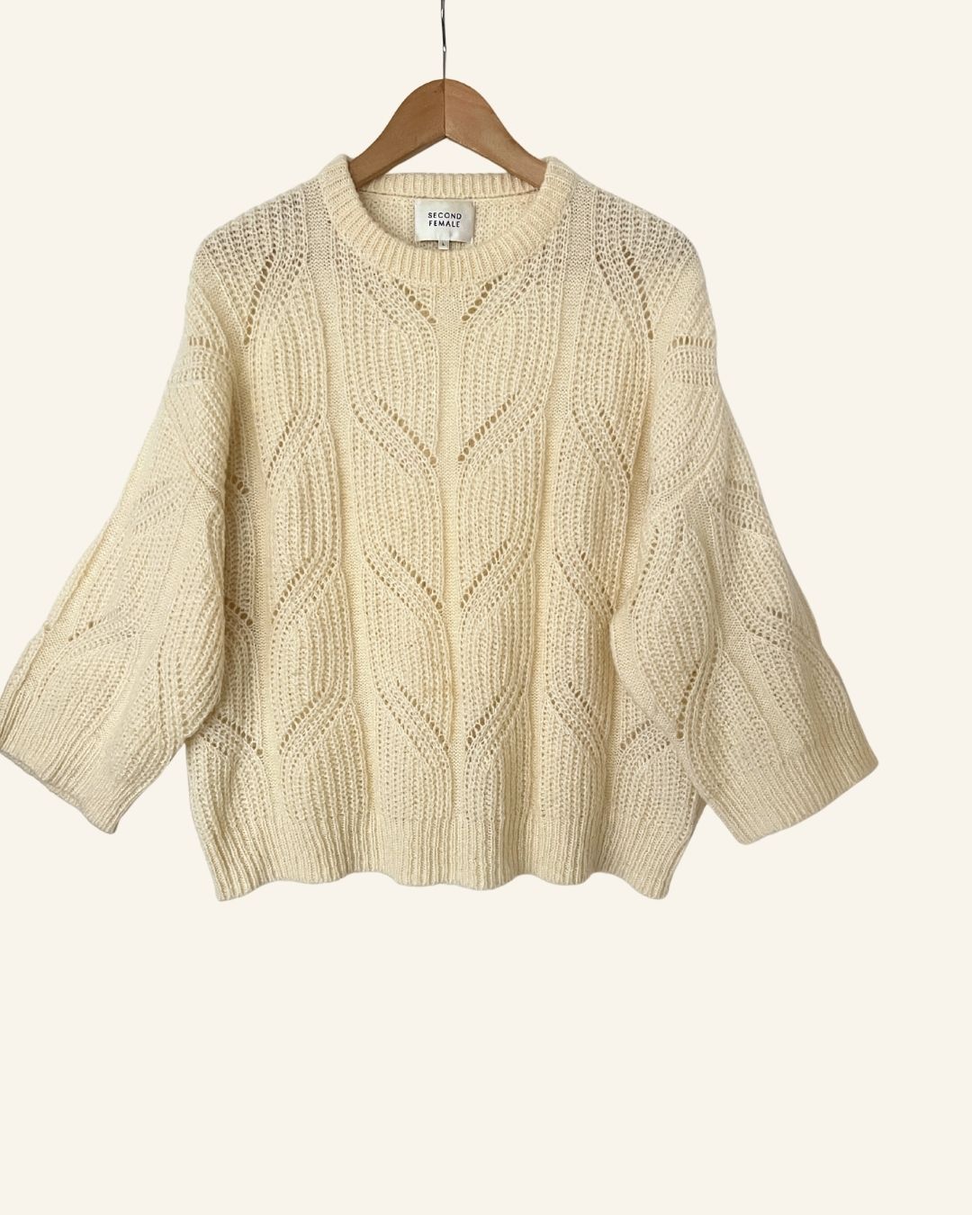 SECOND FEMALE  mohair wool white knit sweater 
