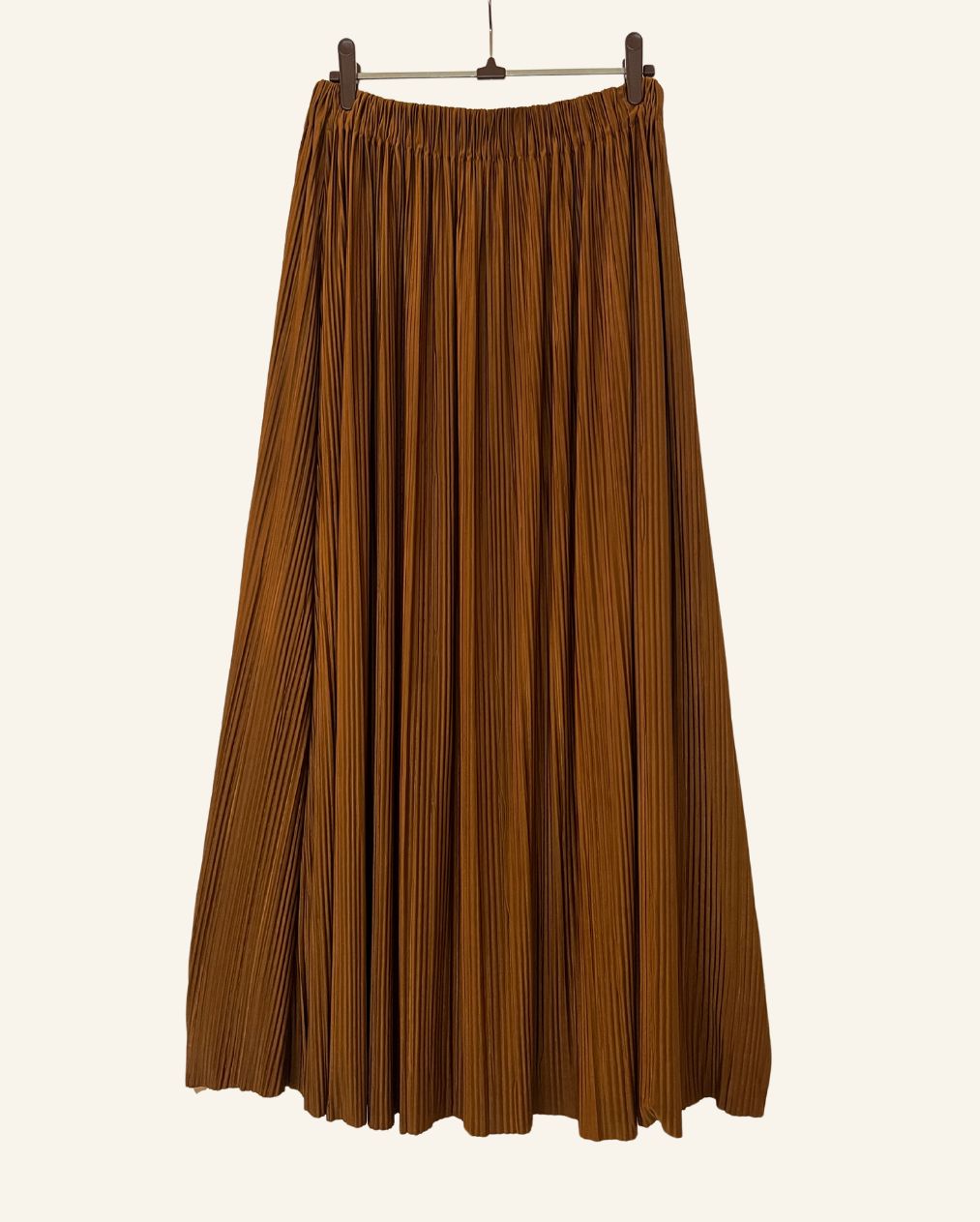 SAMSOE SAMSOE Cognac brown pleated long skirt