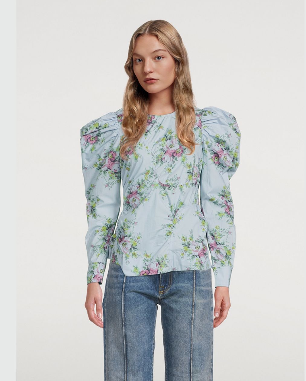 gannibluefloralpuffshoulderstopblouse