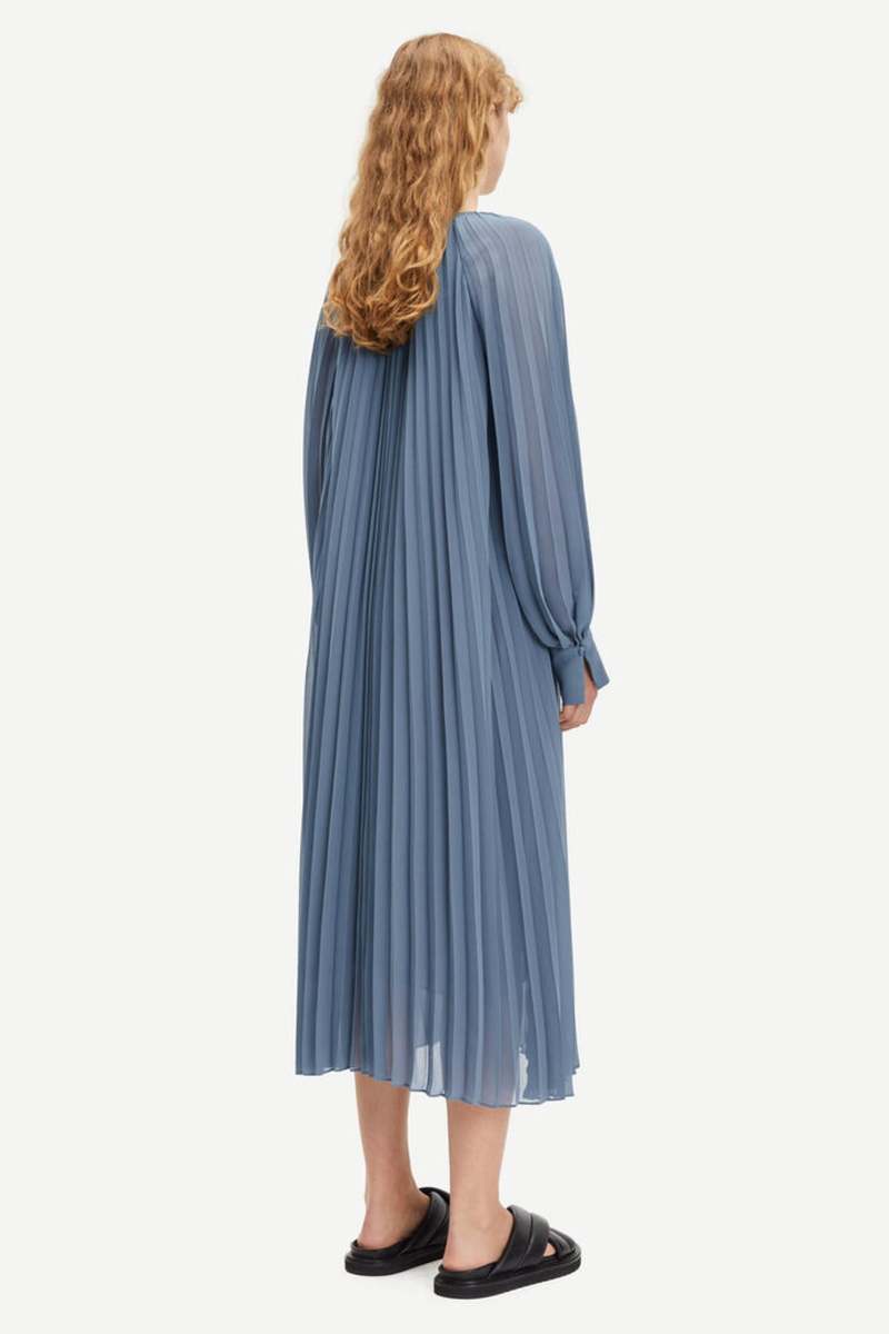 SAMSOE SAMSOE ANNMARI long blue pleated balloon sleeves dress