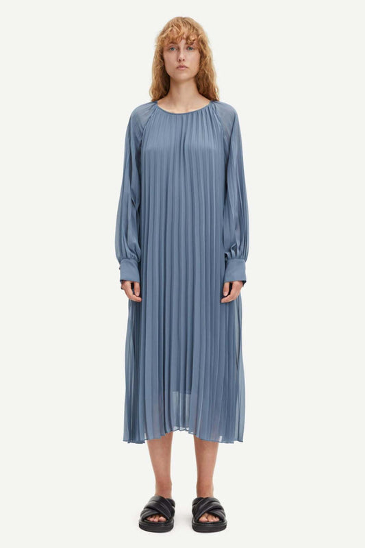 SAMSOE SAMSOE ANNMARI long blue pleated balloon sleeves dress