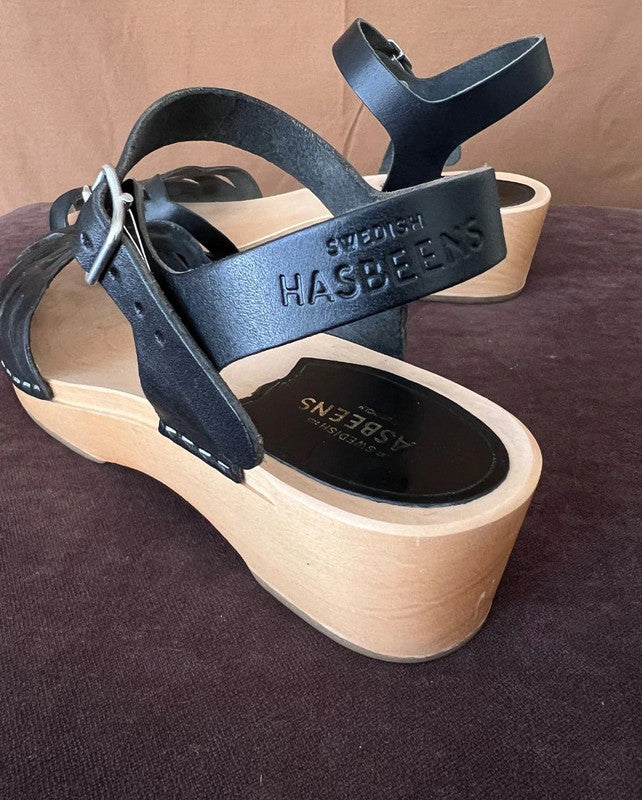 swedishhasbeensblackclogshoes